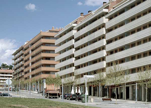 APARTMENT BLOCK IN MANRESA